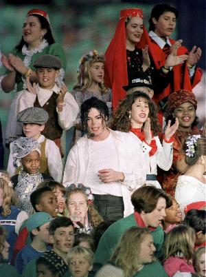 奧巴馬哀悼杰克遜日高官說錯話　將舉行戴妃后最大葬禮