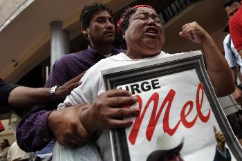 洪都拉斯臨時總統稱愿有條件辭職 16日起重啟宵禁措施