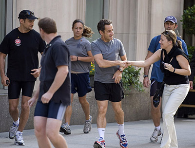 法國總統(tǒng)薩科齊慢跑時短暫昏厥入院觀察