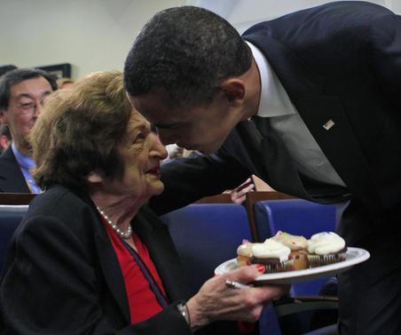 奧巴馬白宮慶生不忘推銷醫改 加勒比島國命名最高峰為“奧巴馬”