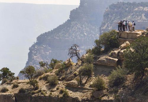 奧巴馬忙里偷閑領(lǐng)略西部風光 釣魚技術(shù)差空手而歸