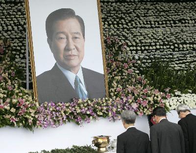 朝鮮代表團抵韓國會吊唁前總統金大中