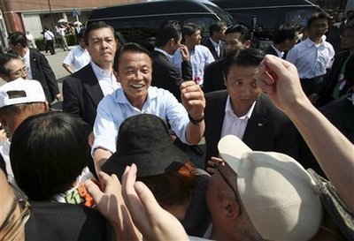 日本大選最后沖刺 各黨領(lǐng)袖移動(dòng)距離可繞地球2周 <BR>