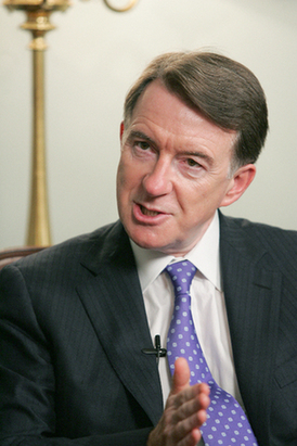 曼德爾森：釋放洛克比空難兇手 英國政府并不感到難堪