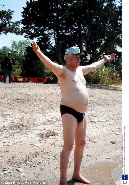 克林頓爆料葉利欽陳年糗事 醉酒后僅穿內褲攔出租