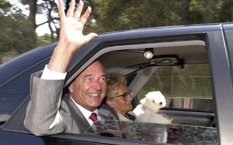 人走茶涼被犬欺?希拉克三遭前“第一狗”突襲