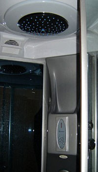 “最貴主席國”豪擲25萬英鎊打造淋浴間 薩科齊從未使用