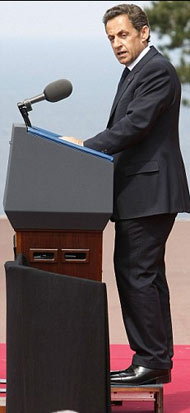 “最貴主席國”豪擲25萬英鎊打造淋浴間 薩科齊從未使用