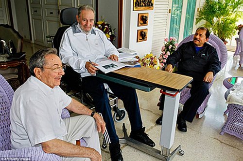 卡斯特羅愛妻首度曝光 極為低調崇尚節儉(圖)