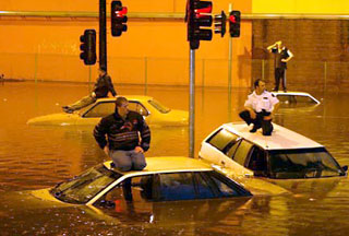布里斯班降暴雨引發洪水