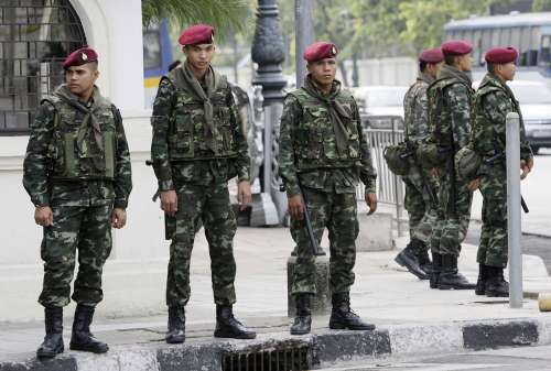 泰國紅衫軍今起舉行示威 總理稱不排除辭職