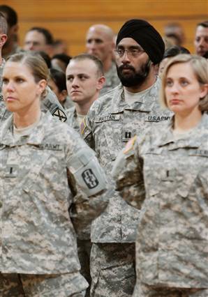 圖：26年來首位錫克教徒從美國陸軍學校畢業