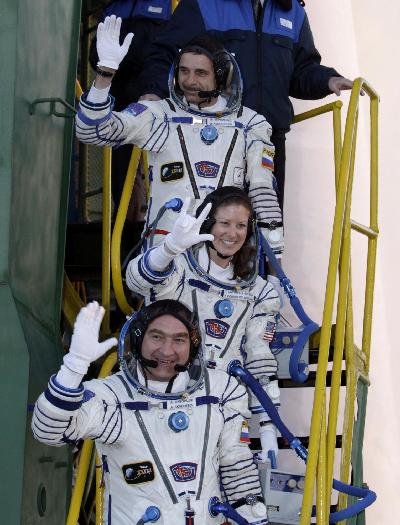 俄宇宙飛船順利發射 搭載3名宇航員去空間站