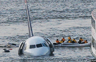 圖：美《時(shí)代》盤點(diǎn)十大救援奇跡 中國王家?guī)X位列第一