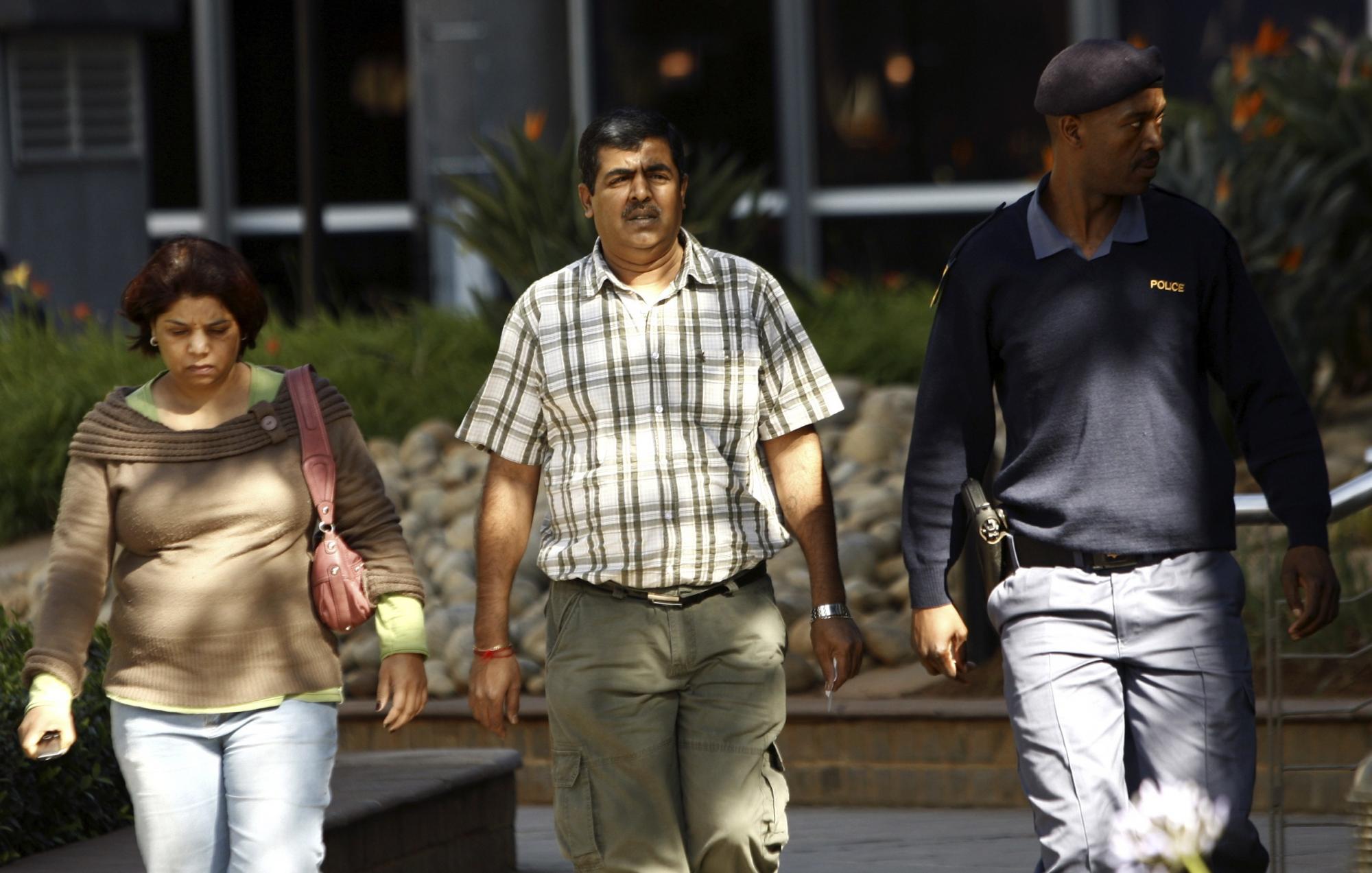 利比亞客機(jī)墜毀103人死亡10歲男孩幸存(多圖)