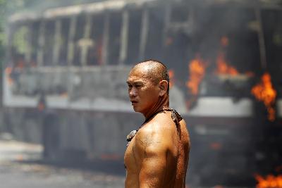 “紅衫軍”誓言絕不投降 沖突還在繼續