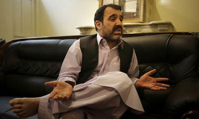 阿富汗總統(tǒng)弟弟被控非法囤地 帶領(lǐng)省議會罷工抗議