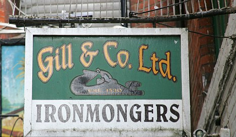 難捱經濟危機 英國具480年歷史最老五金店將關張