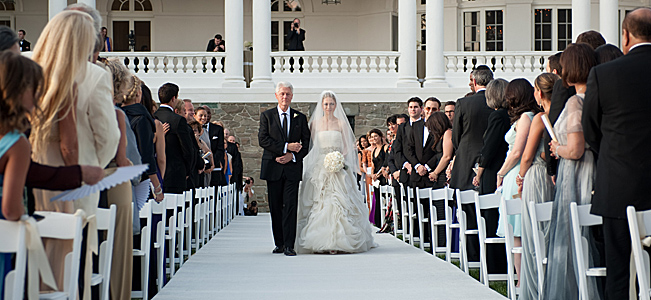 克林頓女兒大婚“想低調都難” 安保規(guī)格堪比政治峰會