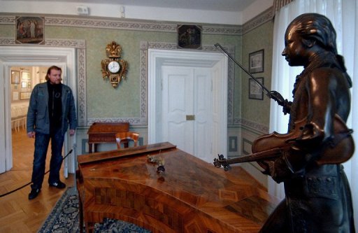 德國發現莫扎特遺物古董鋼琴 或價值數百萬歐元