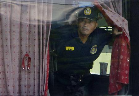 菲將派團赴港解釋劫持事件 警方怪媒體起負面作用