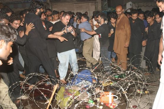 巴基斯坦3起連環(huán)襲擊致30人死200多人傷