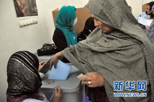 塔利班發動襲擊破壞阿富汗議會選舉 5名警察被打死