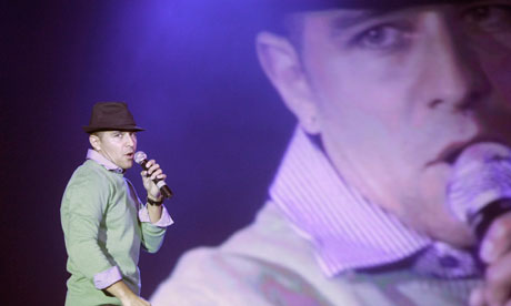 美國小伙卡拉OK大賽獲勝 獎勵100萬只俄羅斯餃子