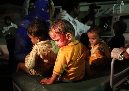 兩少年人彈制造卡拉奇連環爆炸 80余人死傷