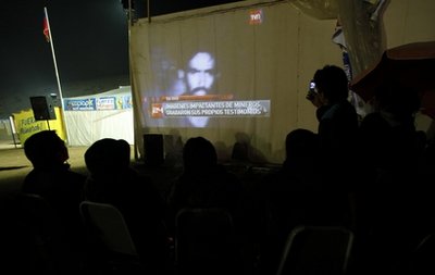 智利被困礦工狀態(tài)良好能祈禱能娛樂(lè)