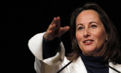 薩科齊表明連任意愿 后年大選或?qū)⒃儆雠畬?duì)手羅亞爾