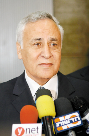 以色列法院判定前總統強奸罪名成立 后者可能上訴