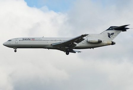 伊朗載106人客機(jī)迫降時(shí)墜毀 至少77人遇難