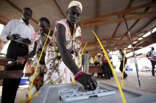 蘇丹南部獨立公投第二天投票結束（多圖）