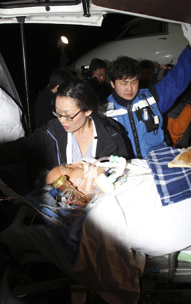 組圖：索馬里海盜被押送至韓國警察總部