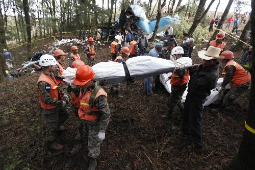洪都拉斯小飛機墜毀14人全部遇難 死者包括多名要人
