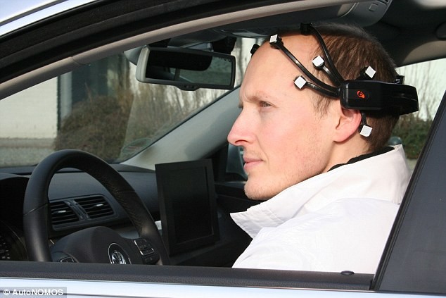 沒有手腳也能當司機!德科學家研制出“思動車”