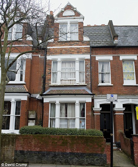 流浪漢鉆英國法律空子“鳩占鵲巢” 業主忍氣吞聲吃悶虧