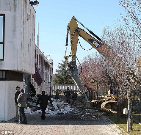 現實版《意大利任務》：盜賊動用挖掘機竊取100公斤黃金