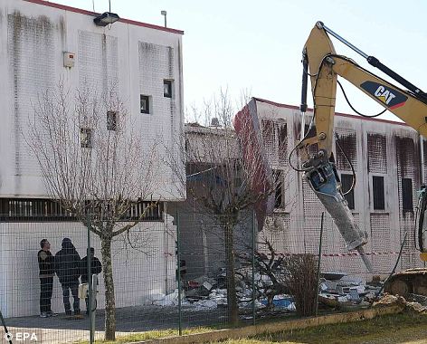 現實版《意大利任務》：盜賊動用挖掘機竊取100公斤黃金