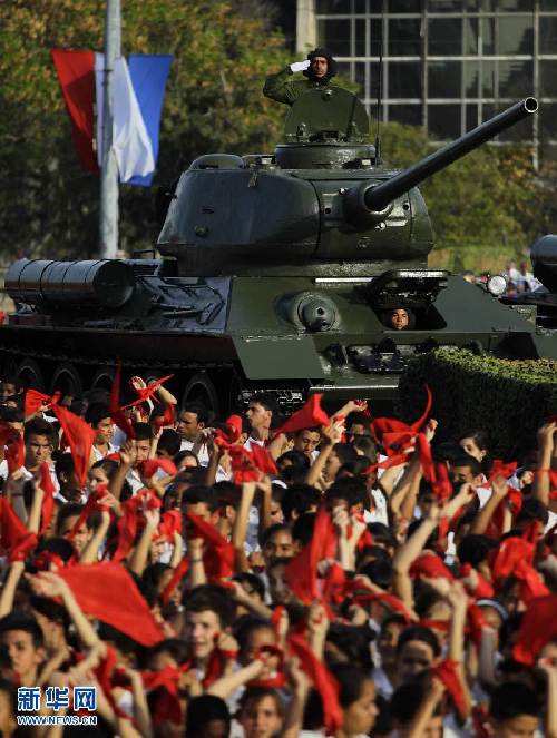 古巴閱兵紀念實行社會主義制度50周年