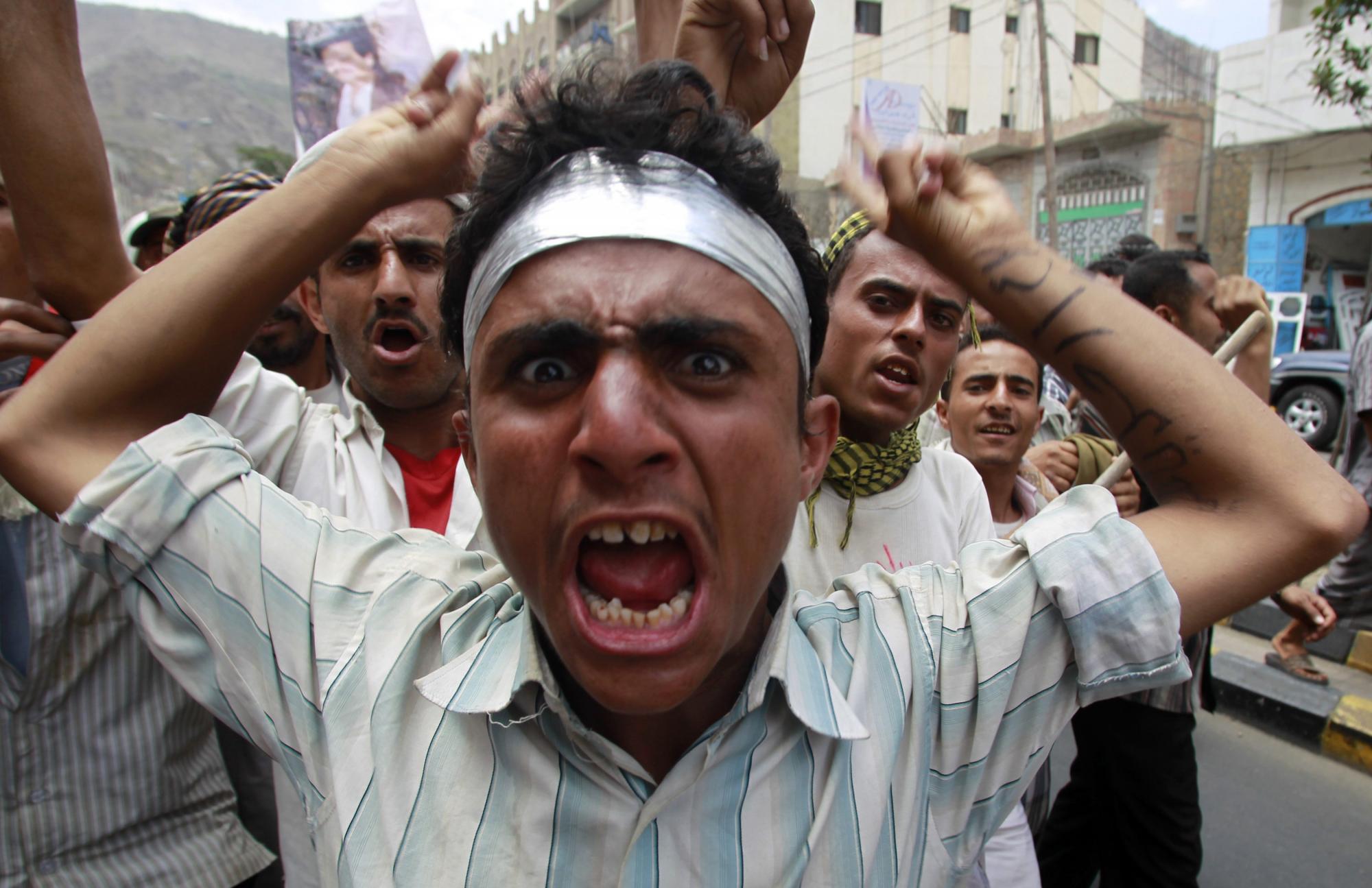 也門總統薩利赫接受海合會建議 30天內辭職換取豁免權