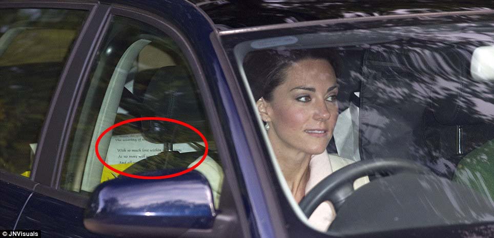 威廉凱特彩排婚禮 千名軍人深夜演練