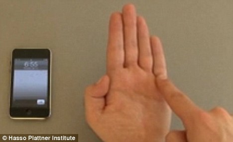 手掌即手機？科學家研制出“手掌”觸屏手機