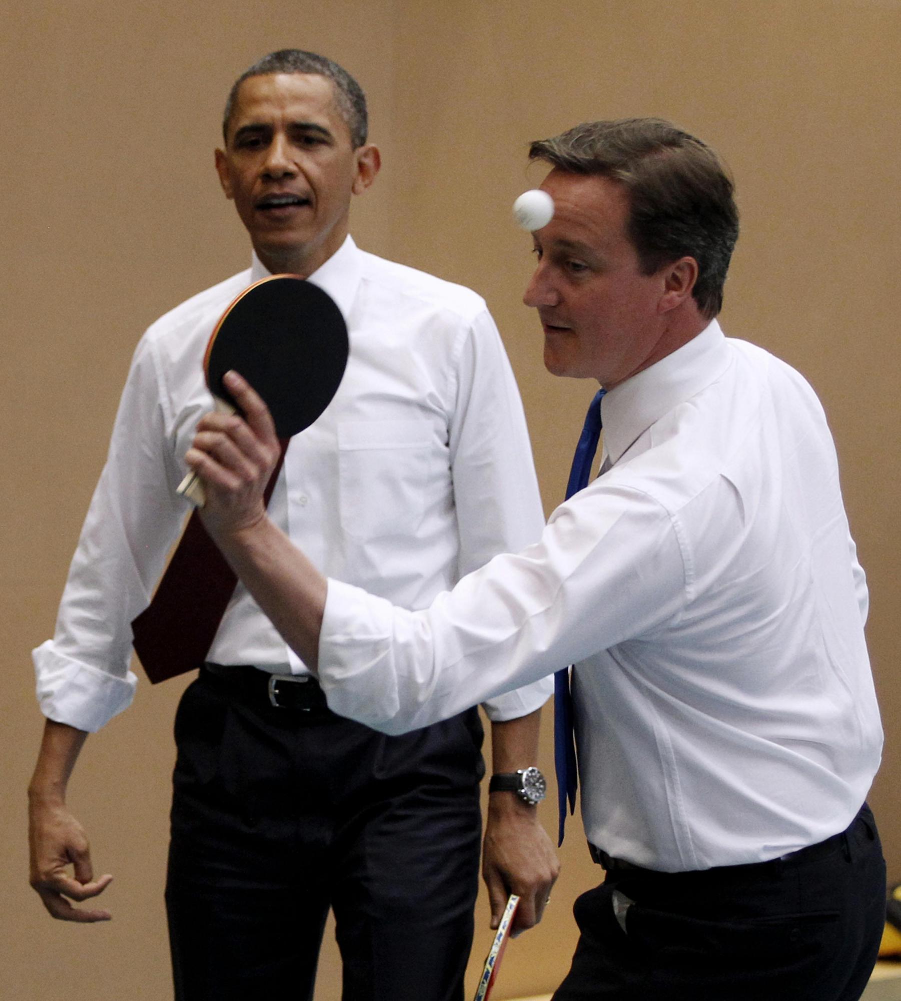 寫錯日期、乒乓慘敗、樂隊搗亂 奧巴馬訪英有點兒“衰”