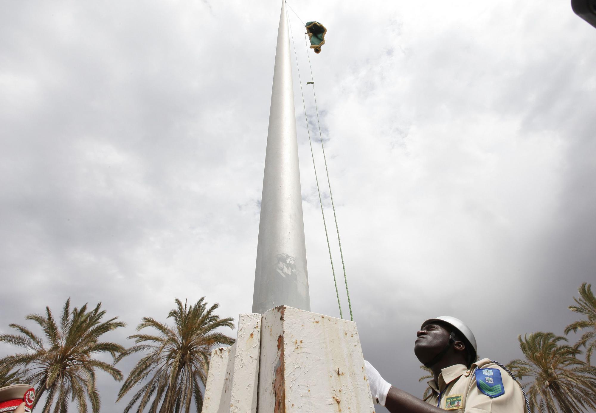 利比亞戰事仍膠著 卡扎菲高級助手或被北約戰機炸傷
