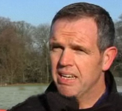 英警官誤將警犬鎖在車中悶死 自殺未遂或被指控