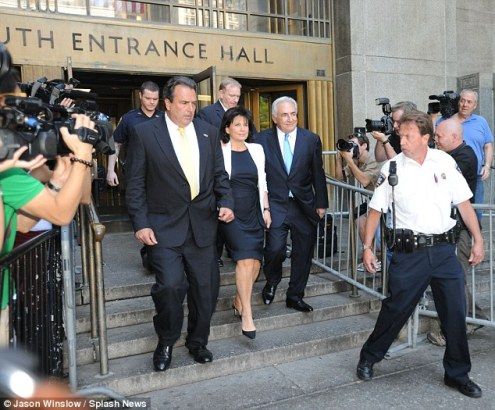 原告承認作假證卡恩無保釋放 競選法總統舊事重提?