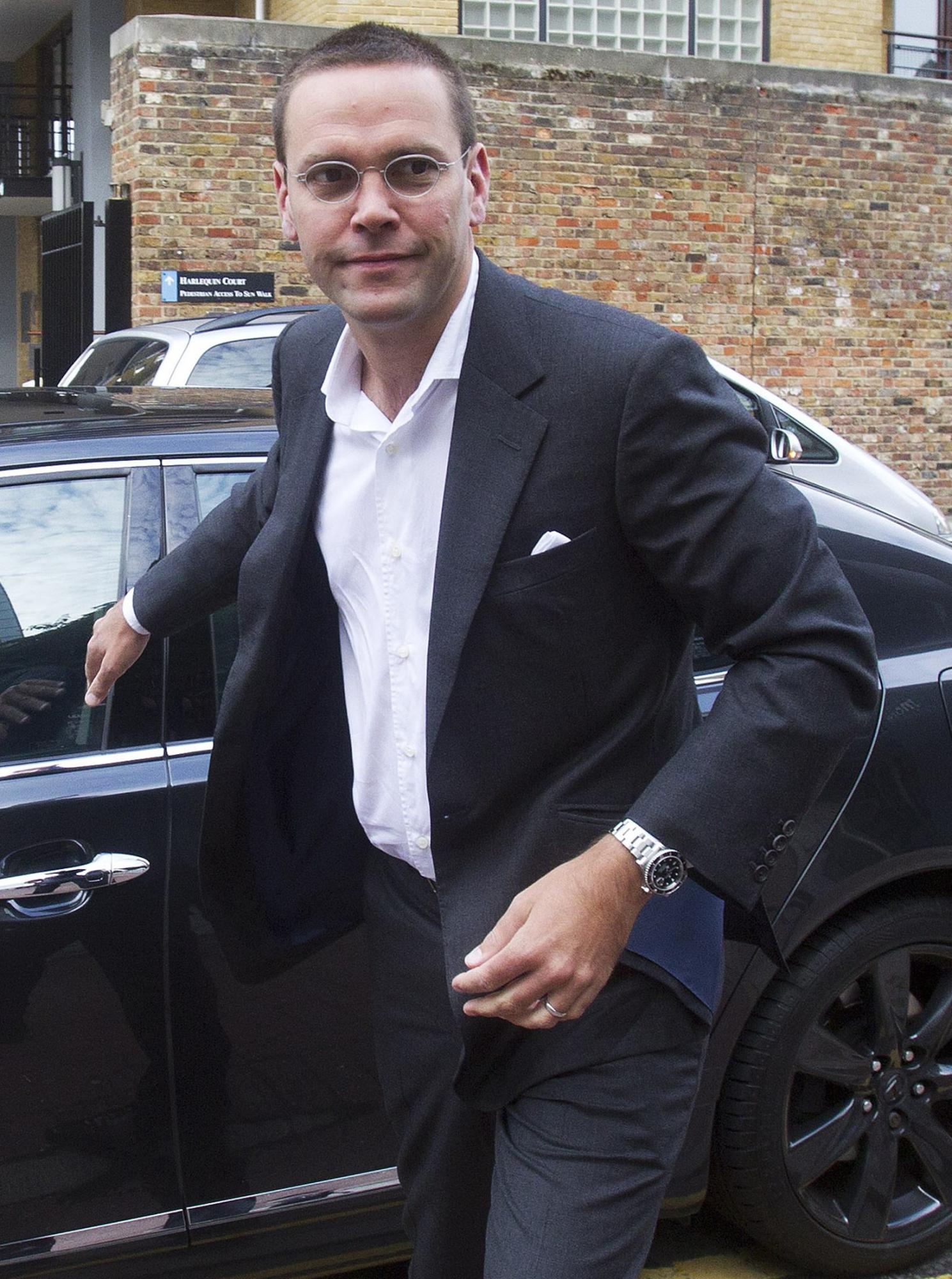 默多克被要求接受質(zhì)詢(xún) 新聞集團(tuán)或出售國(guó)際新聞公司