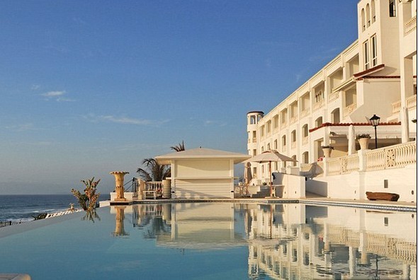 摩納哥親王夫婦“分居”有隱情 為彌補將二度蜜月